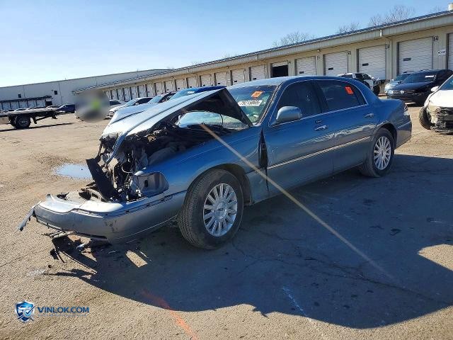 1995 LINCOLN TOWN CAR – Lot 50386056 auction photo
