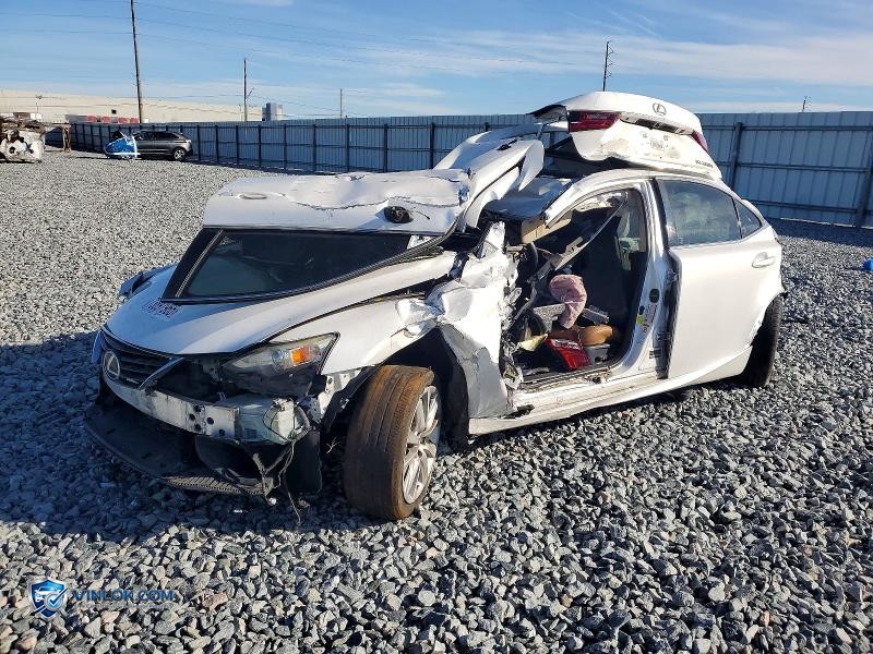 2016 LEXUS IS 200T – Lot 50388276 auction photo