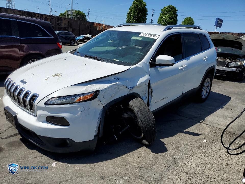 2015 JEEP CHEROKEE LATITUDE – Lot 50472976 auction photo