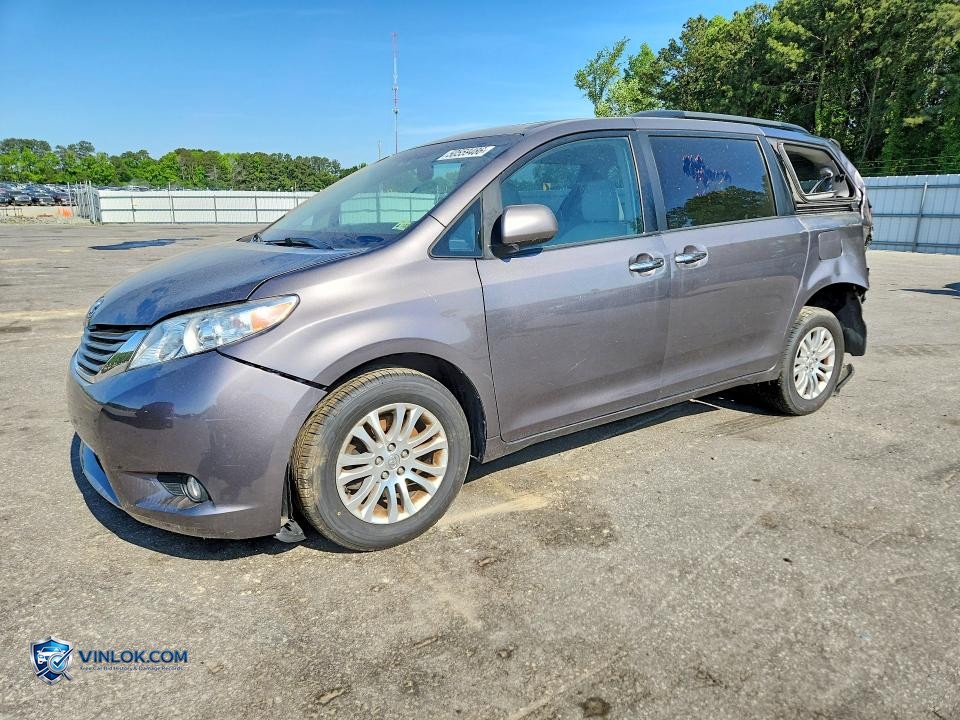 2014 TOYOTA SIENNA XLE 8-PASSENGER – Lot 50559486 auction photo