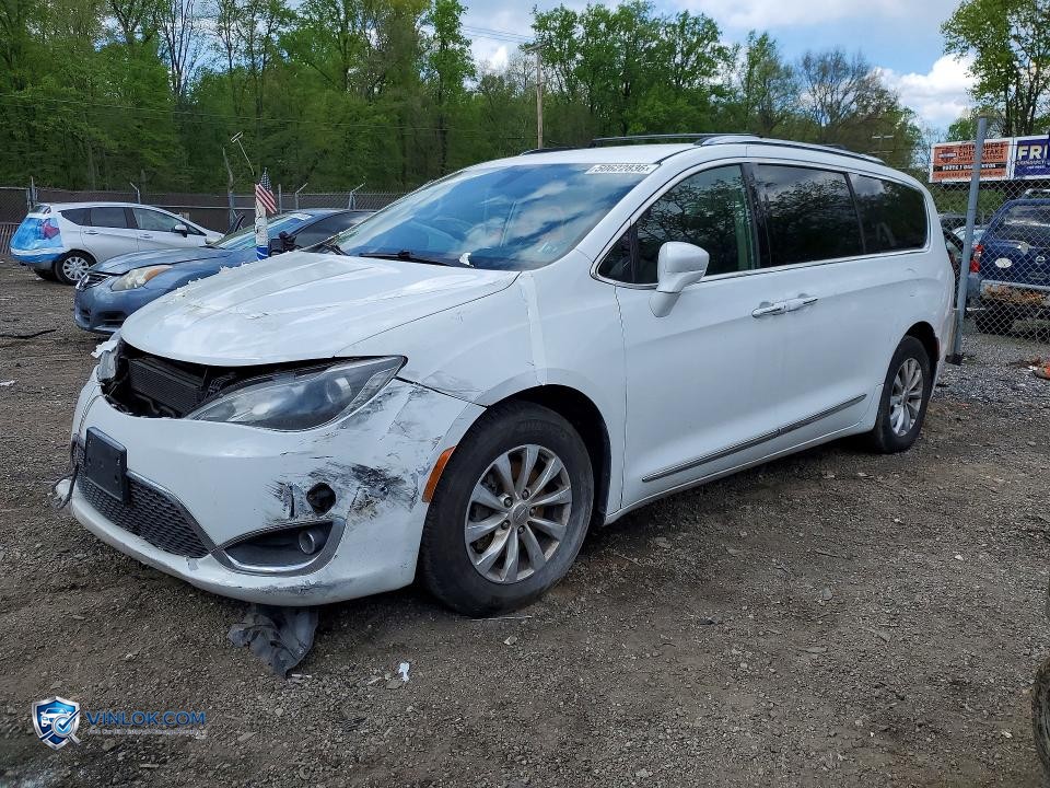 2019 CHRYSLER PACIFICA TOURING L – Lot 50622836 auction photo