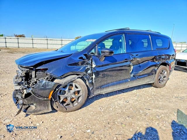 2018 CHRYSLER PACIFICA TOURING L PLUS – Lot 50644296 auction photo