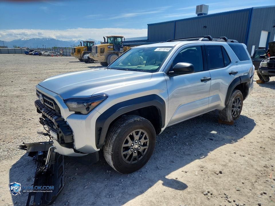 2025 TOYOTA 4RUNNER SR5 – Lot 50778746 auction photo