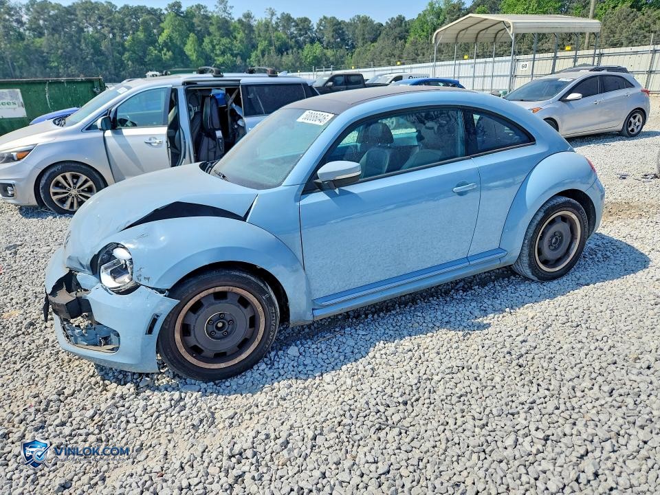 2012 VOLKSWAGEN BEETLE – Lot 50886046 auction photo