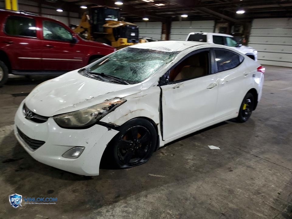 2013 HYUNDAI ELANTRA GLS – Lot 51035686 auction photo