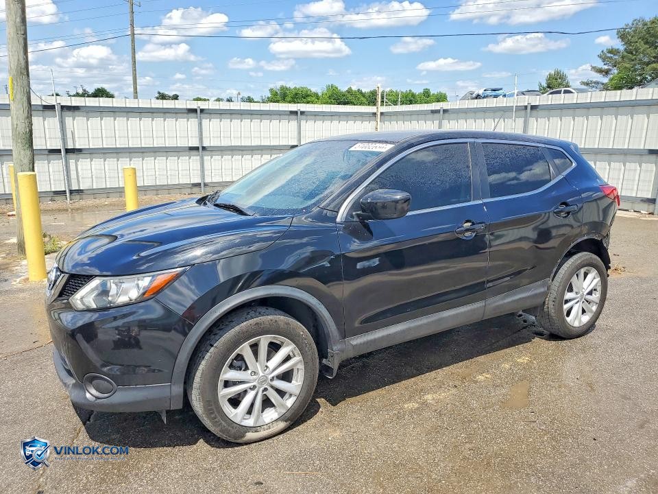2017 NISSAN ROGUE SPORT S – Lot 51082636 auction photo