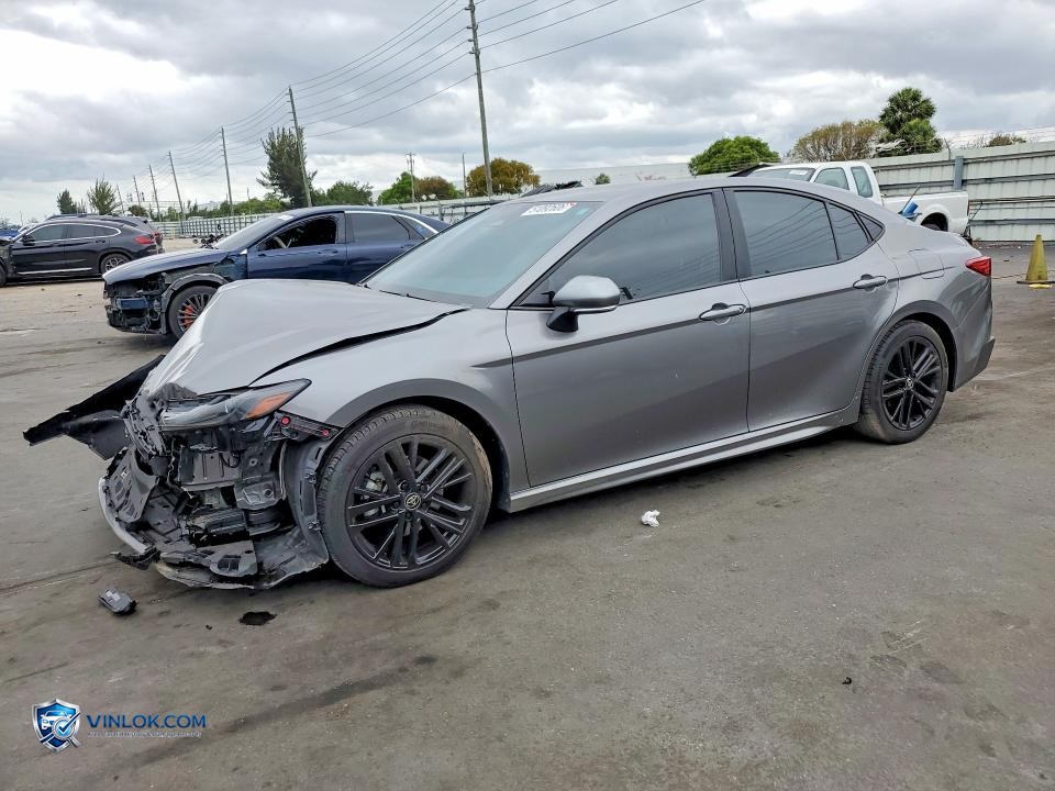 2025 TOYOTA CAMRY SE – Lot 51092606 auction photo