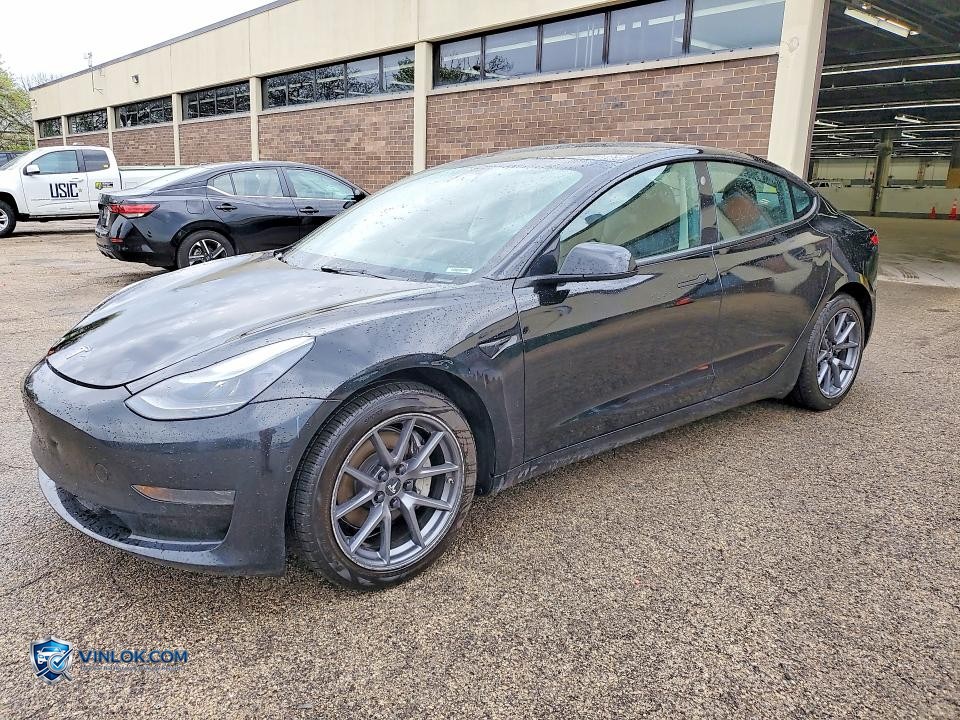 2022 TESLA MODEL 3 – Lot 51123326 auction photo