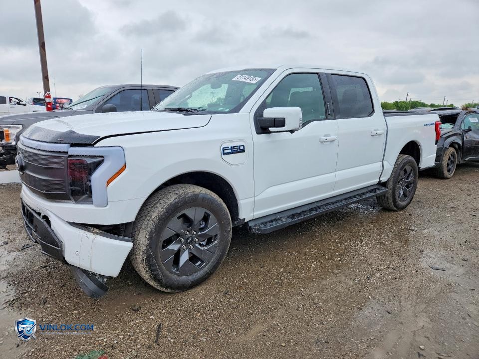 2025 FORD F150 LIGHTNING LARIAT – Lot 51149186 auction photo