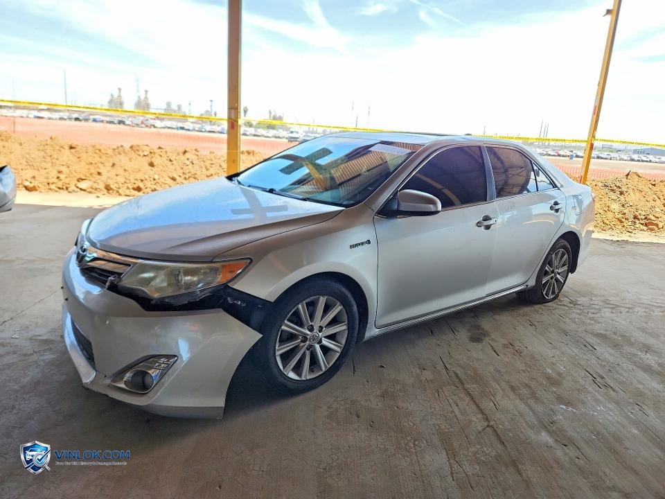 2012 TOYOTA CAMRY HYBRID XLE – Lot 51340556 auction photo