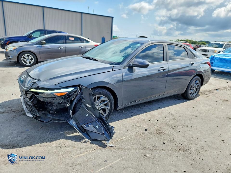 2024 HYUNDAI ELANTRA SEL – Lot 51342686 auction photo