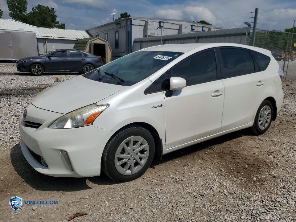 2012 TOYOTA PRIUS V THREE – Lot 51436326 auction photo