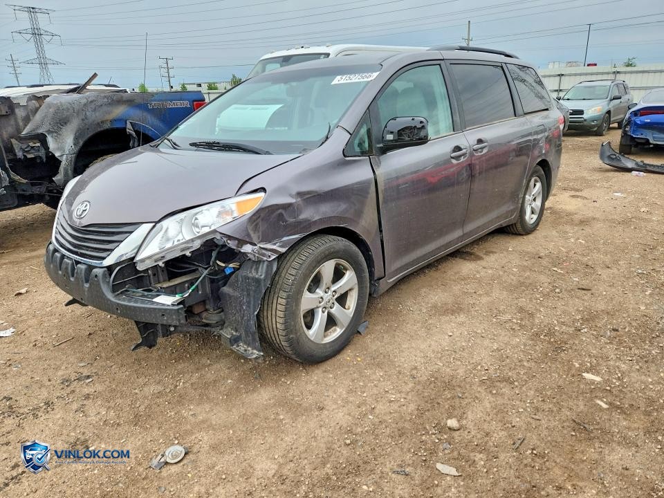2012 TOYOTA SIENNA LE – Lot 51527566 auction photo