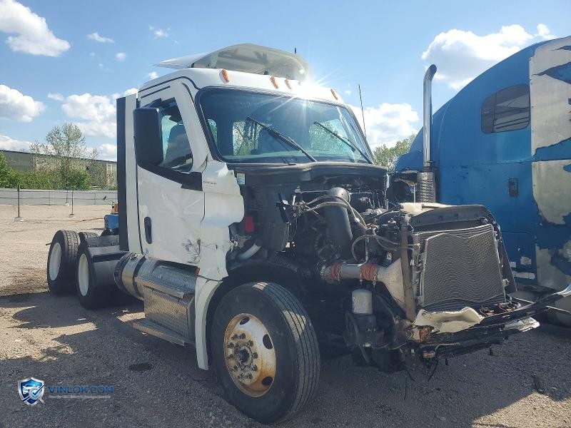 2024 FREIGHTLINER CASCADIA 126 SEMI TRUCK – Lot 51600126 auction photo