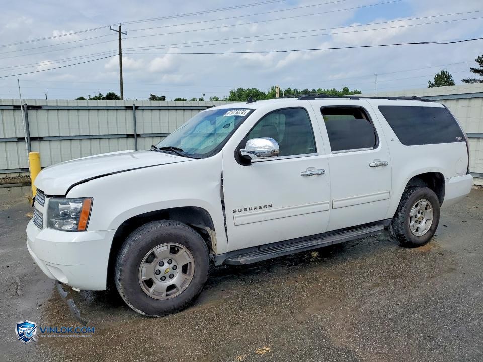 2013 CHEVROLET SUBURBAN C1500 LT – Lot 51701836 auction photo
