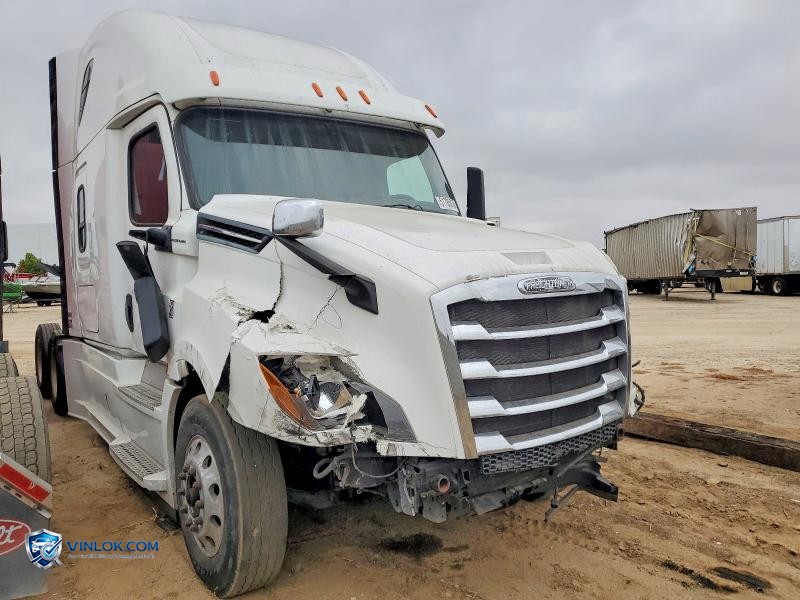 2019 FREIGHTLINER CASCADIA 126 SEMI TRUCK – Lot 51765076 auction photo