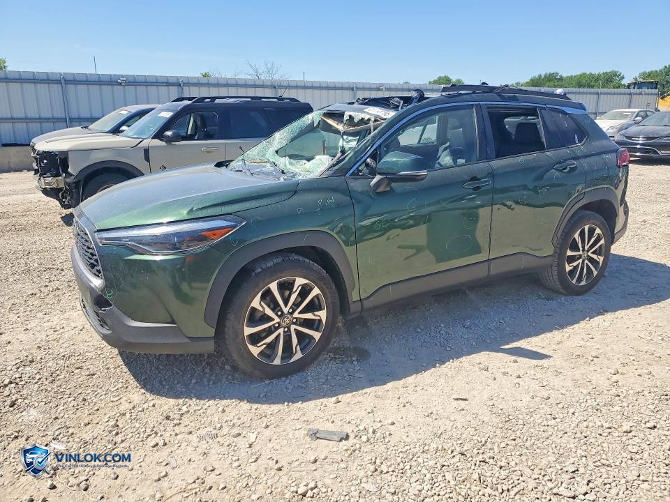 2022 TOYOTA COROLLA CROSS XLE – Lot 51778796 auction photo