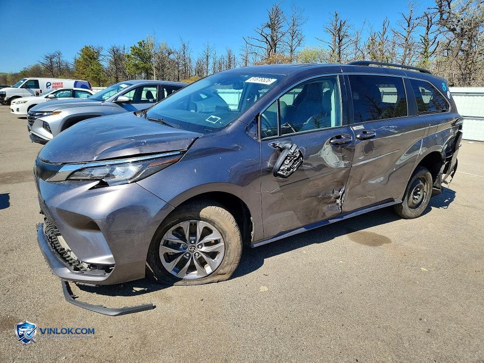 2023 TOYOTA SIENNA LE – Lot 51876526 auction photo
