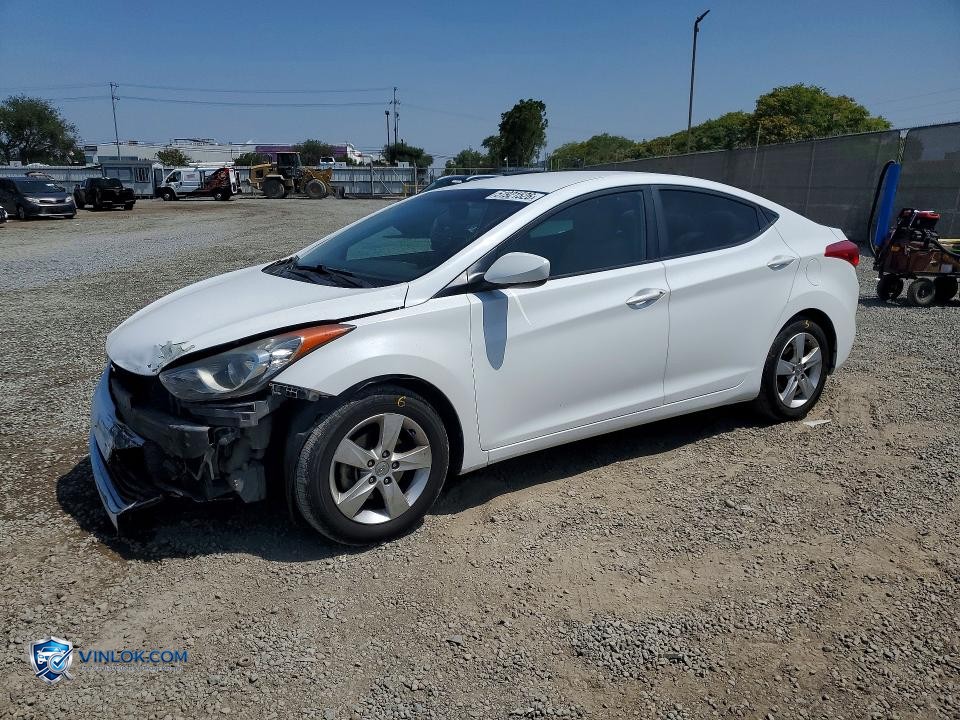 2013 HYUNDAI ELANTRA GLS – Lot 51921526 auction photo
