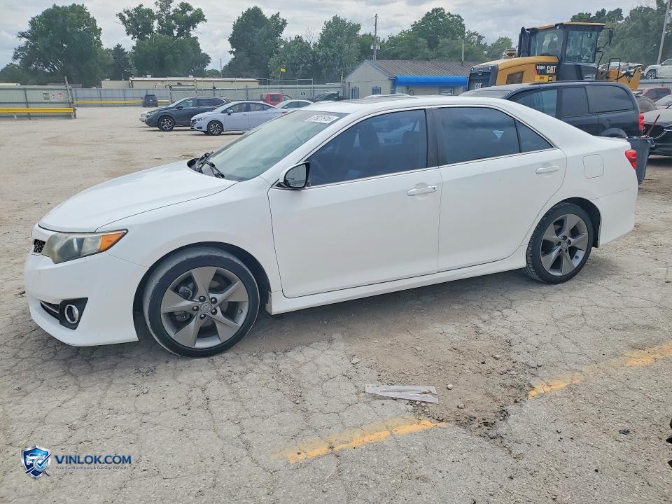 2014 TOYOTA CAMRY SE SPORT – Lot 51921916 auction photo