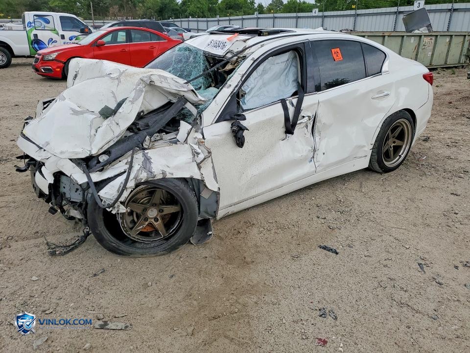 2015 INFINITI Q50 PREMIUM – Lot 51953416 auction photo