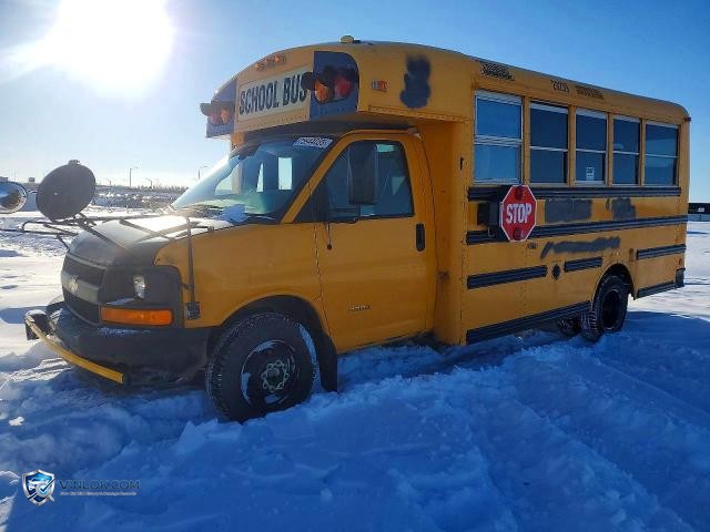 2010 CHEV EXPRESS CUTAWAY G4500 – Lot 52003956 auction photo
