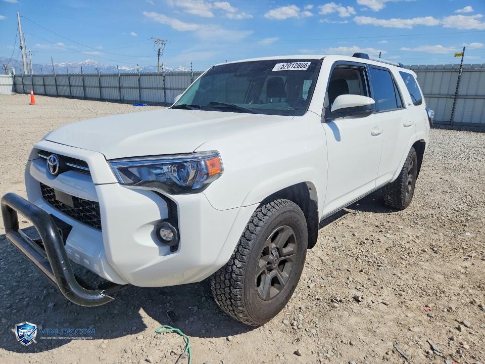 2023 TOYOTA 4RUNNER SR5 – Lot 52012866 auction photo