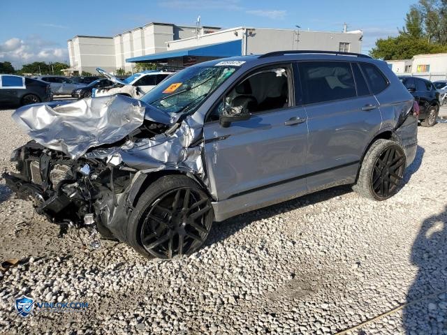 2022 VOLKSWAGEN TIGUAN SE R-LINE BLACK – Lot 52057386 auction photo