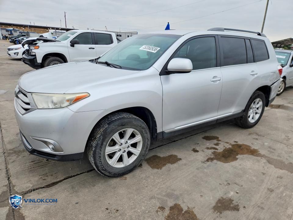 2013 TOYOTA HIGHLANDER PLUS – Lot 52060936 auction photo