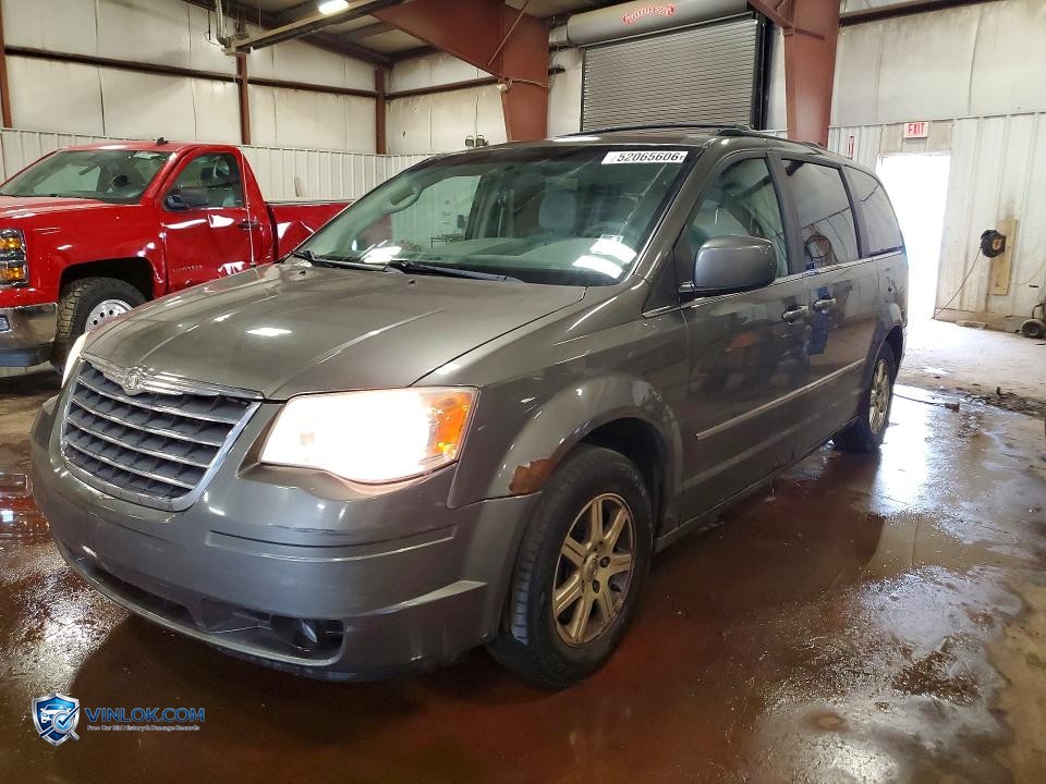 2010 CHRYSLER TOWN & COUNTRY TOURING – Lot 52065606 auction photo