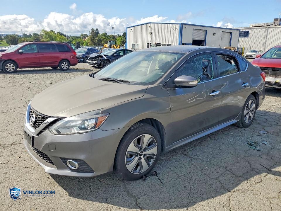 2017 NISSAN SENTRA SR – Lot 52121376 auction photo