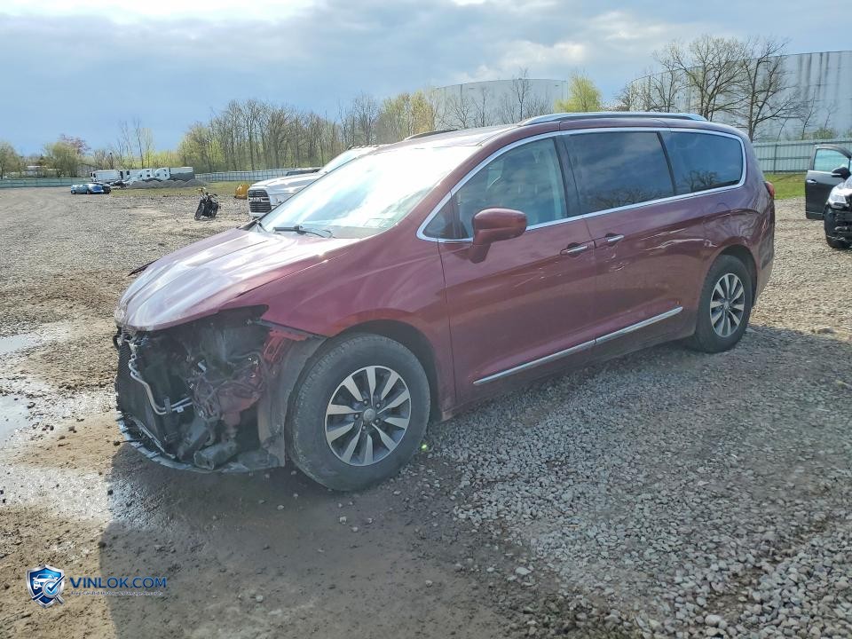 2020 CHRYSLER PACIFICA TOURING L PLUS – Lot 52147386 auction photo