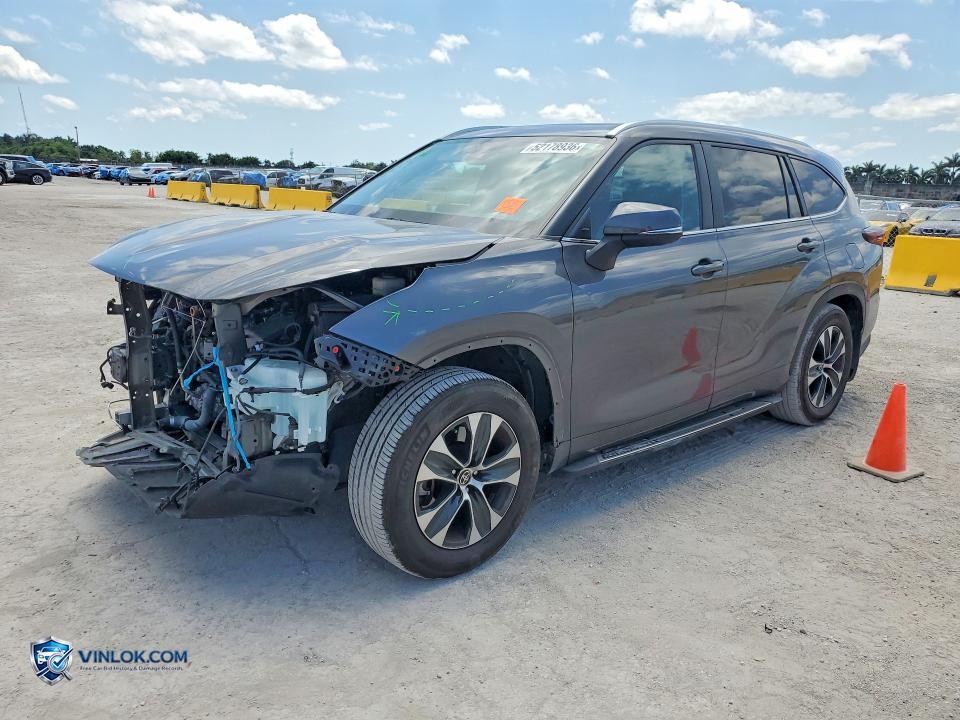 2024 TOYOTA HIGHLANDER XLE – Lot 52178936 auction photo