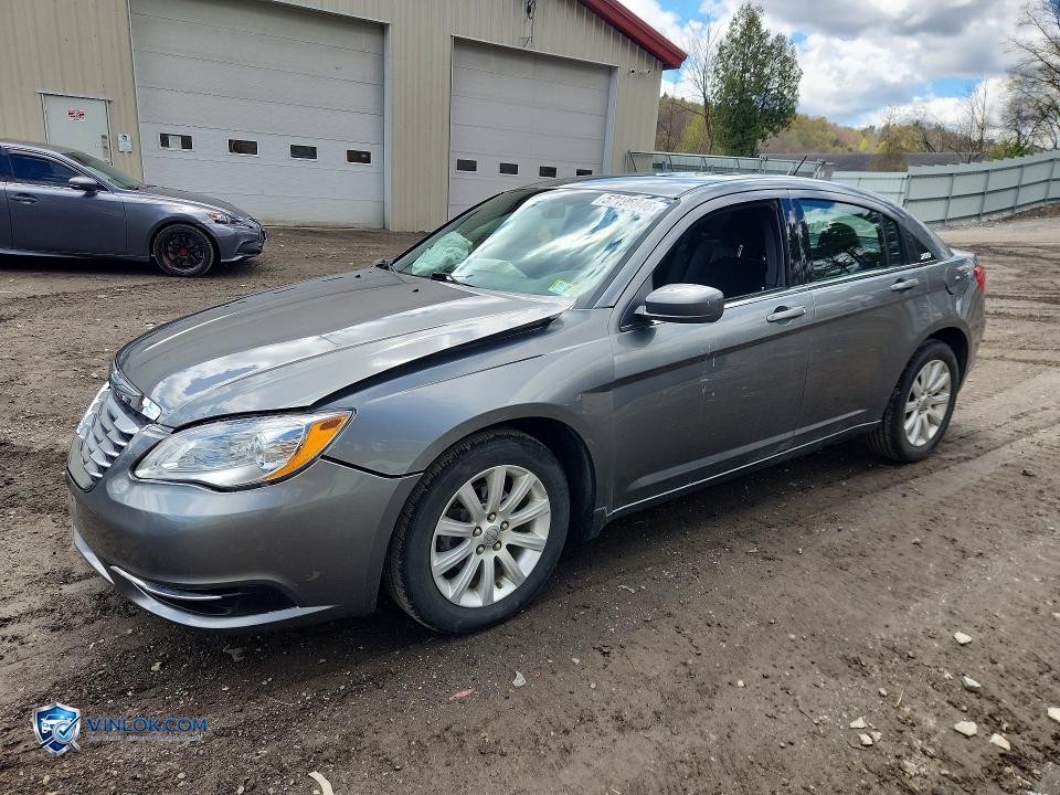 2012 CHRYSLER 200 TOURING – Lot 52196846 auction photo