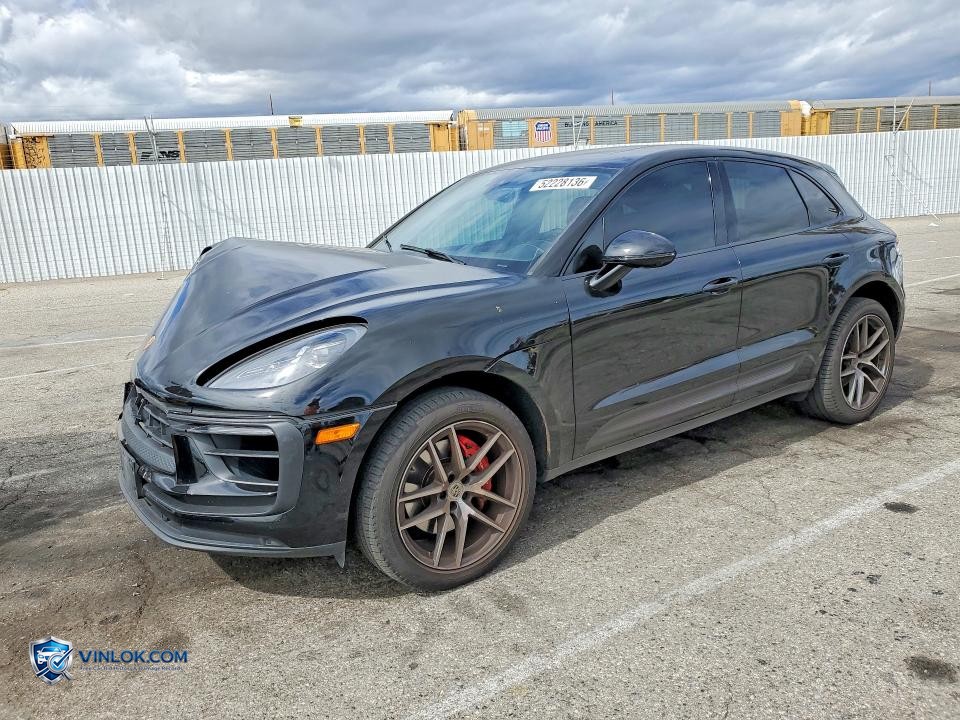 2023 PORSCHE MACAN S – Lot 52228136 auction photo