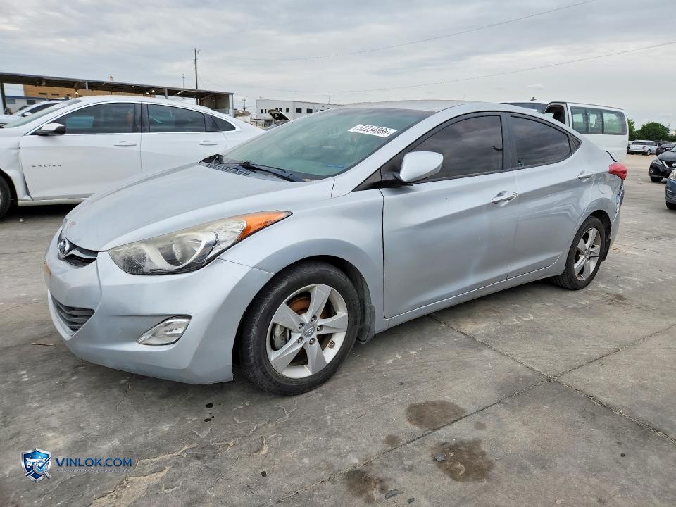 2013 HYUNDAI ELANTRA GLS – Lot 52234866 auction photo