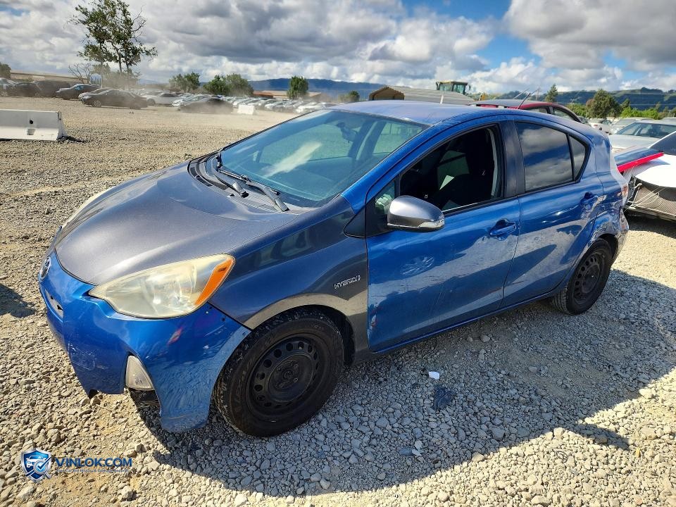 2013 TOYOTA PRIUS C TWO – Lot 52244256 auction photo