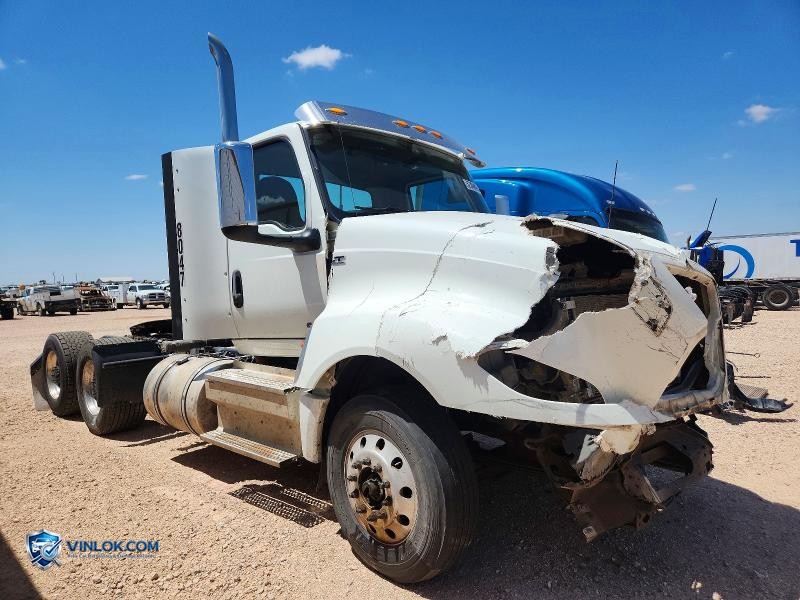 2020 INTERNATIONAL LT625 SEMI TRUCK – Lot 52309806 auction photo