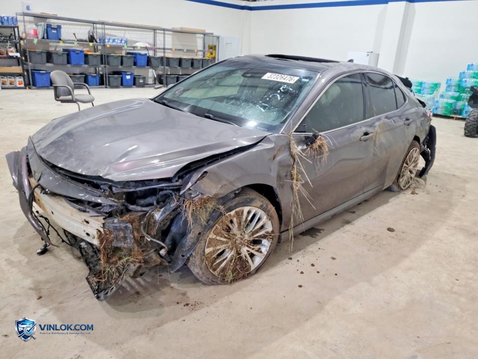 2018 TOYOTA CAMRY XLE V6 – Lot 52326476 auction photo