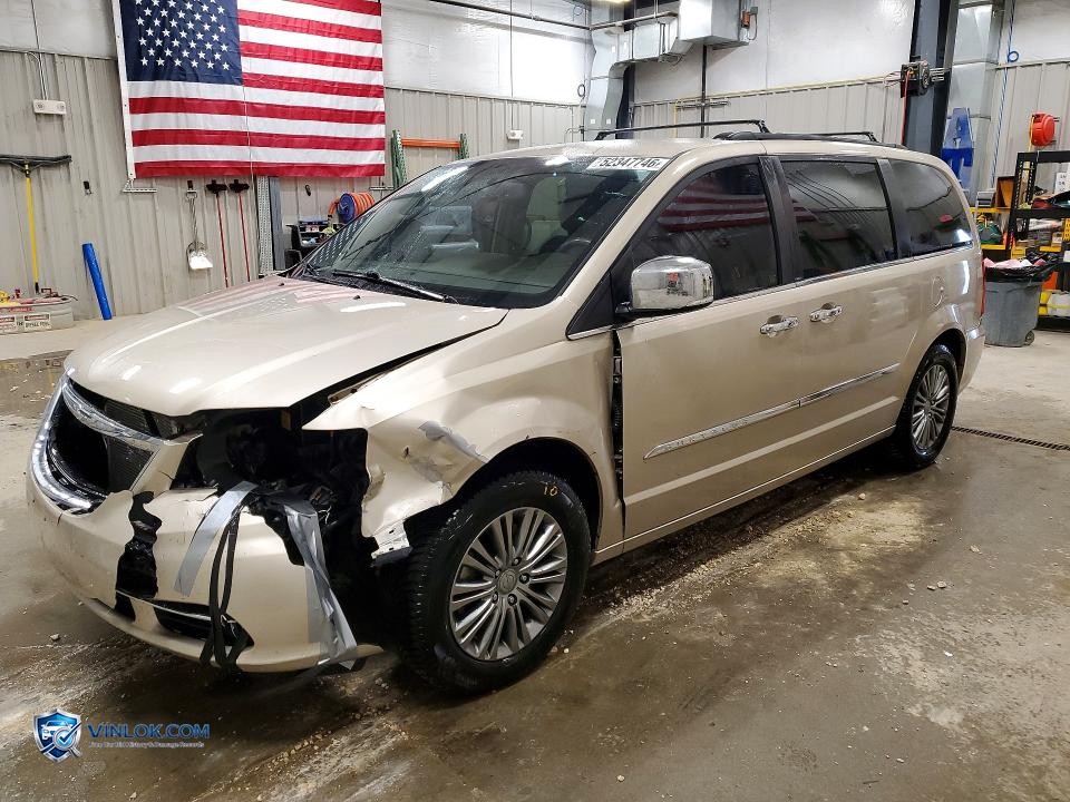 2014 CHRYSLER TOWN & COUNTRY TOURING L – Lot 52347746 auction photo