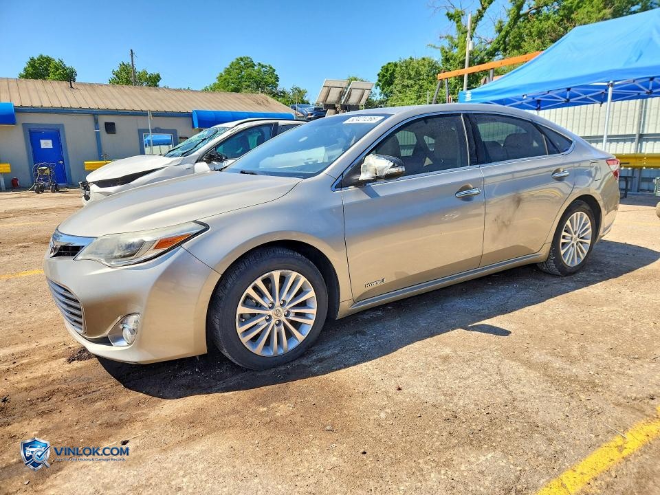 2013 TOYOTA AVALON HYBRID LIMITED – Lot 52421266 auction photo