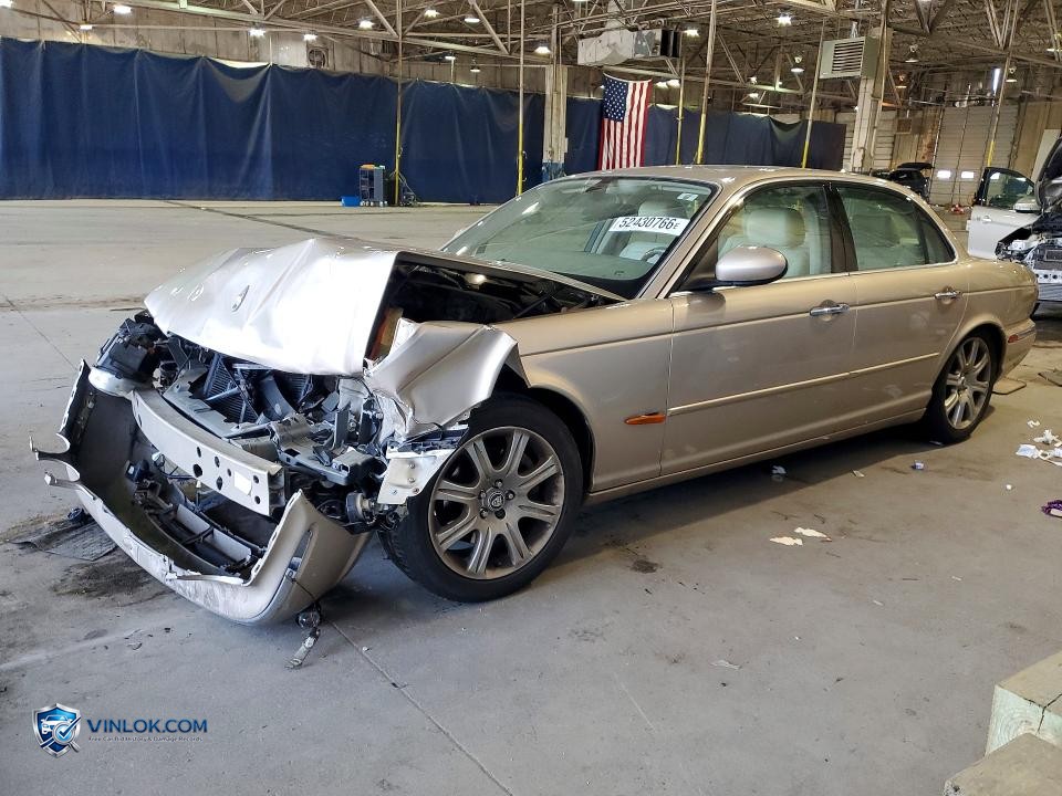 2004 JAGUAR XJ8 – Lot 52430766 auction photo