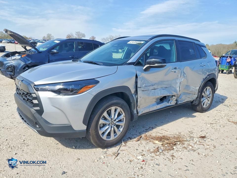 2026 TOYOTA COROLLA CROSS LE – Lot 52435926 auction photo