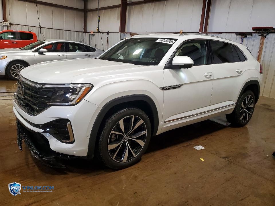 2024 VOLKSWAGEN ATLAS CROSS SPORT SEL PREMIUM R-LINE – Lot 52460956 auction photo