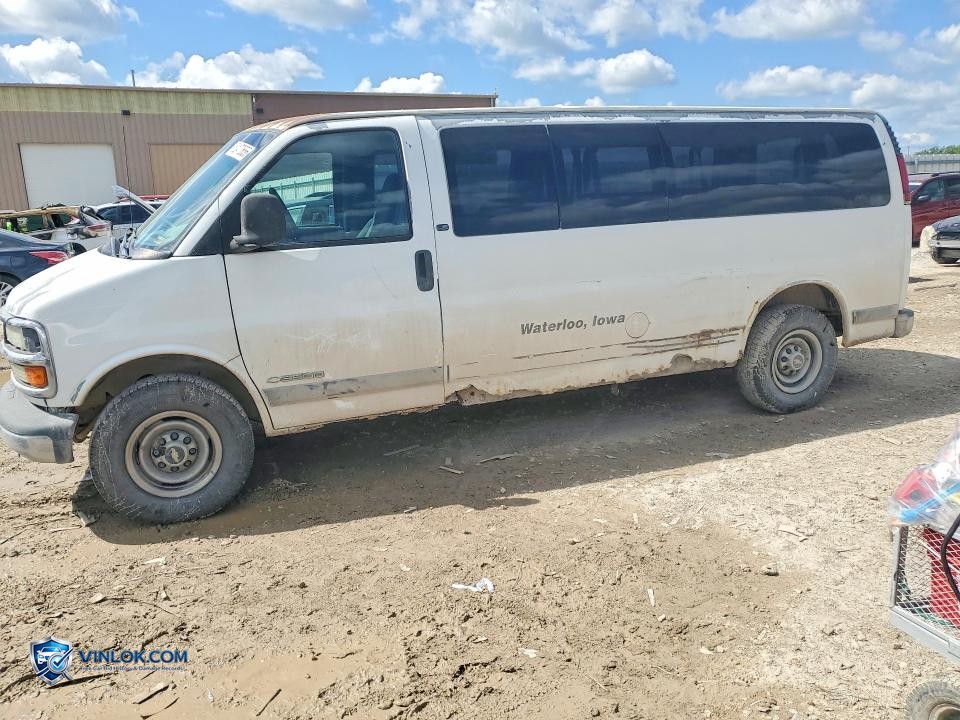 2001 CHEVROLET EXPRESS G3500 – Lot 52470656 auction photo