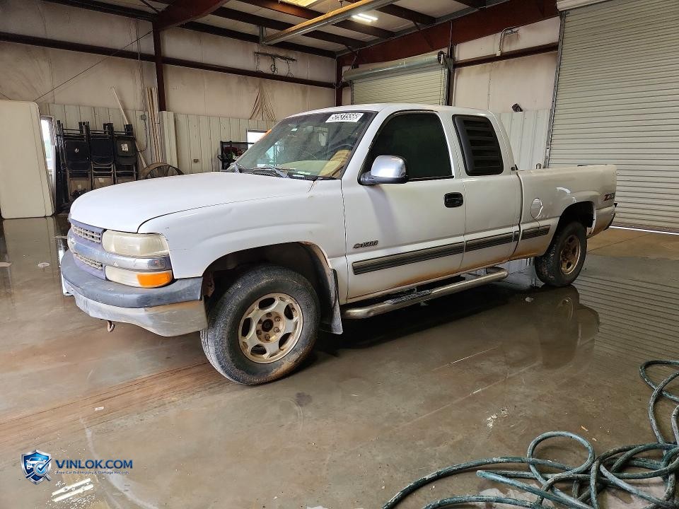 2001 CHEVROLET SILVERADO K1500 – Lot 52531556 auction photo