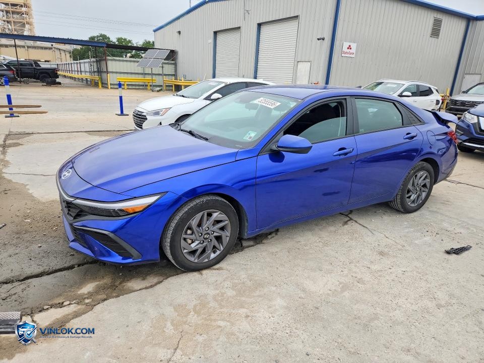 2024 HYUNDAI ELANTRA SEL – Lot 52555596 auction photo