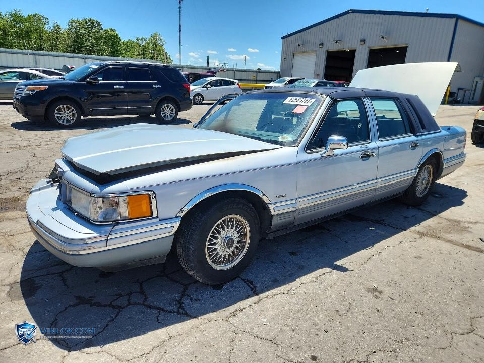 1992 LINCOLN TOWN CAR CARTIER – Lot 52566766 auction photo