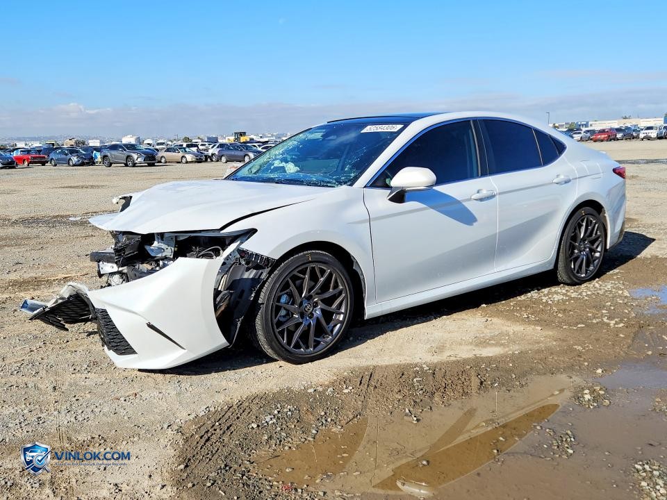 2025 TOYOTA CAMRY XLE – Lot 52584306 auction photo