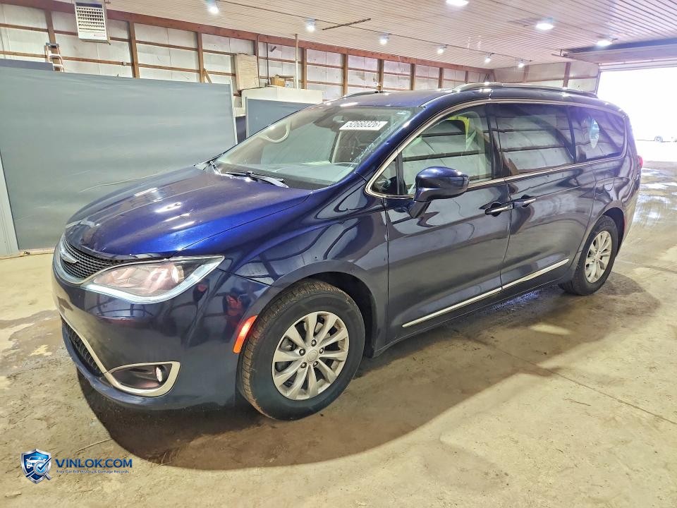 2018 CHRYSLER PACIFICA TOURING L – Lot 52660326 auction photo